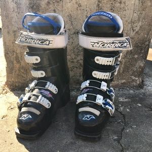 Nordica Dobermann Ski Boots